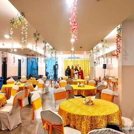 Mavens White Artemis Hospital Road Sector 52 Gurgaon Hotel Ngoại thất bức ảnh